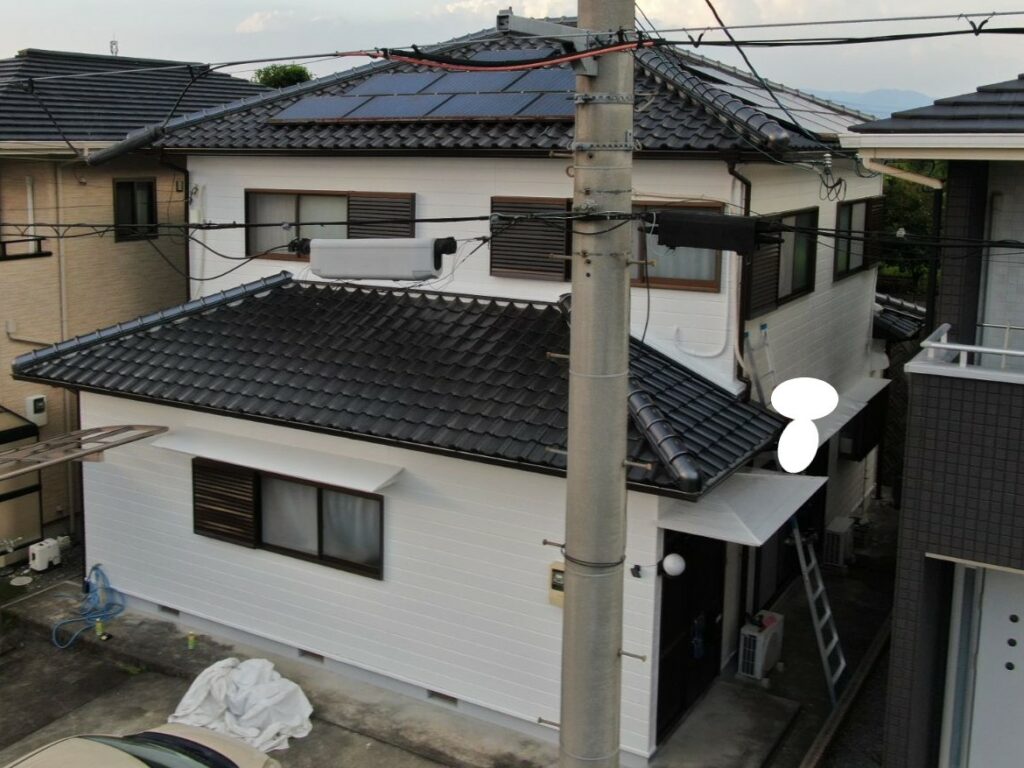 【紀の川市】 U様邸<br>『ホワイトの外壁が青空に映える素敵な仕上がりに…✧₊°』2
