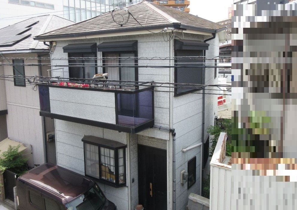 【和歌山市】　T様邸<br>『ブラウンの外壁にブラックの屋根が重厚感溢れる素敵な仕上がりに…✧₊°』1