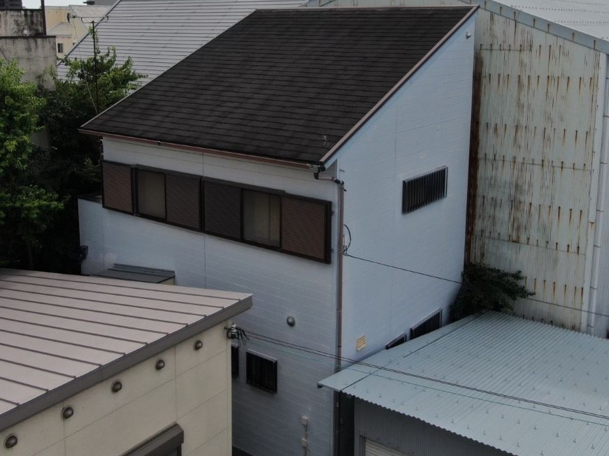 【和歌山市】　S様邸<br>『フレッシュベージュの外壁とダークグレーの屋根がおしゃれで素敵な仕上がりに…✧₊°』1