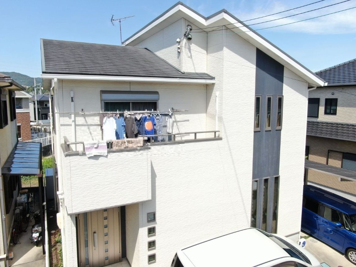 【和歌山市】　K様邸<br>『ネイビーブルーのアクセントが素敵な新築のような仕上がりに…✧₊°』1