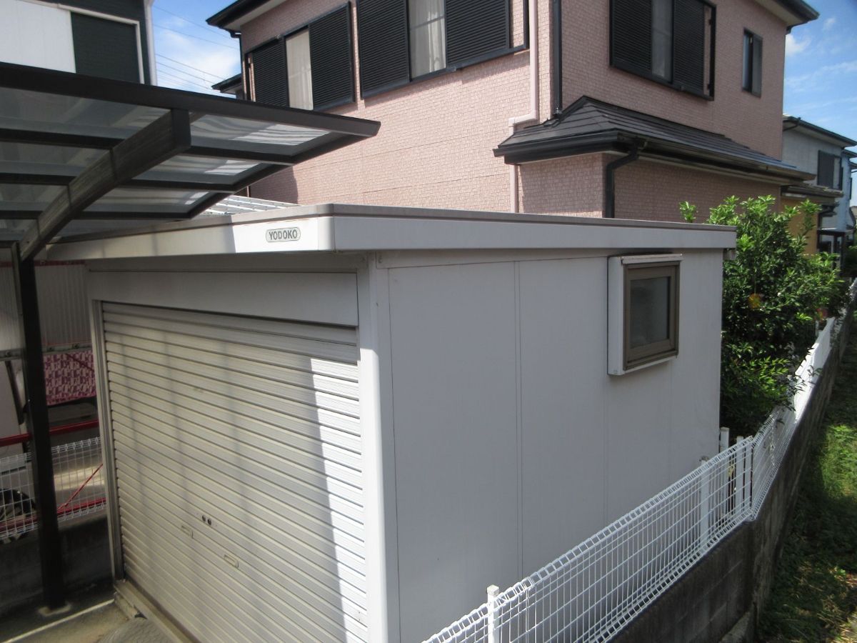 【和歌山市】　M様邸<br>『ライトグレーで統一されたガレージがスタイリッシュで素敵な仕上がりに…✧₊°』1