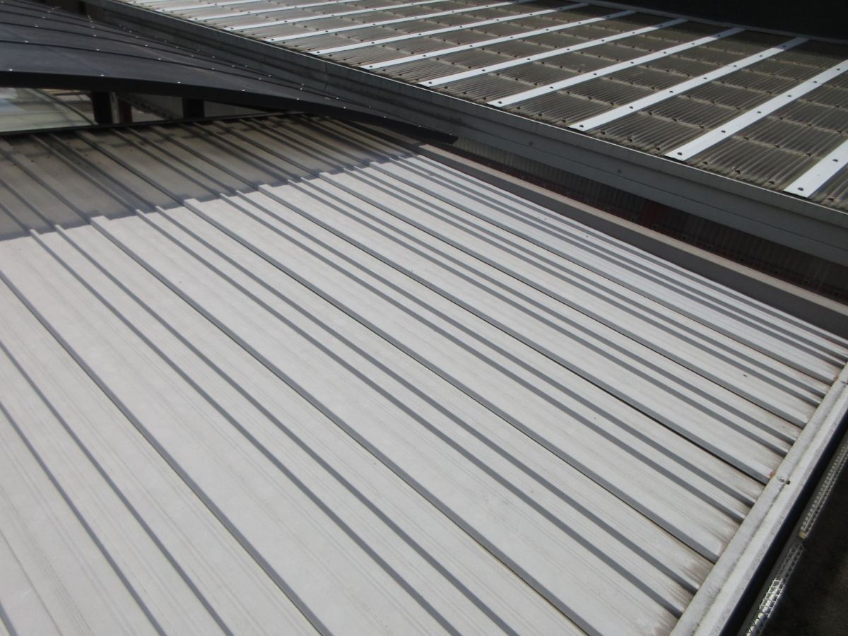 【和歌山市】　M様邸<br>『ライトグレーで統一されたガレージがスタイリッシュで素敵な仕上がりに…✧₊°』7