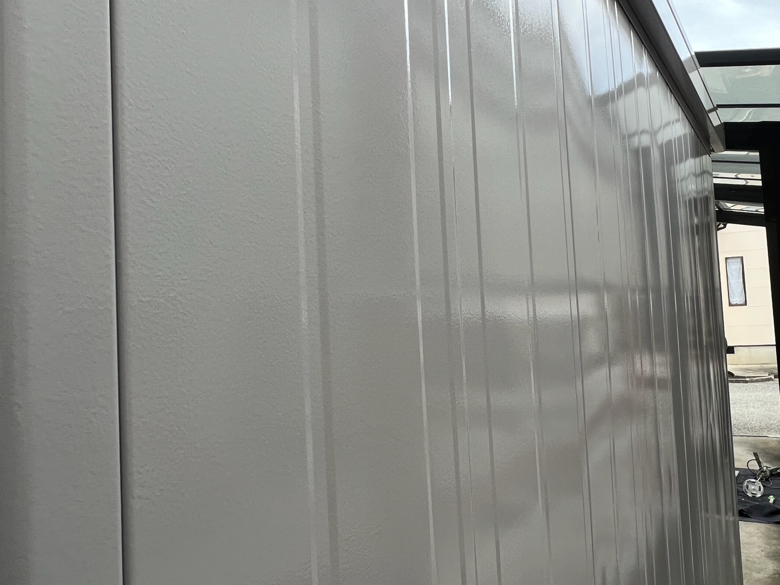 【和歌山市】　M様邸<br>『ライトグレーで統一されたガレージがスタイリッシュで素敵な仕上がりに…✧₊°』4