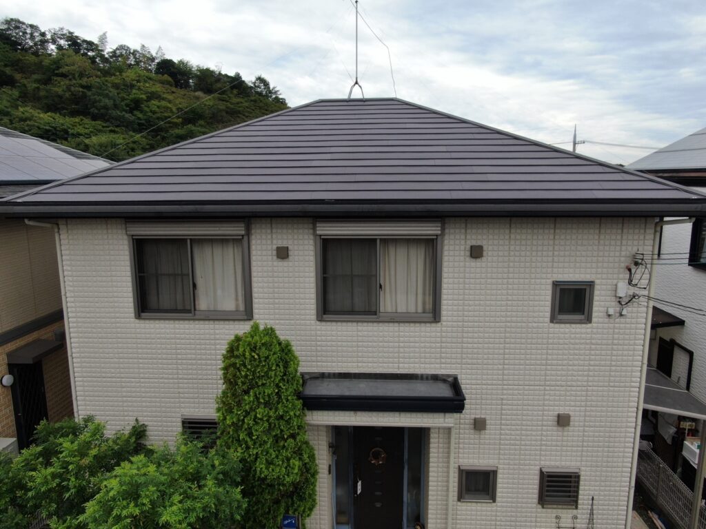 【和歌山市】　O様邸<br>『屋根カバー工法で新築のような素敵な仕上がりに…✧₊°』2
