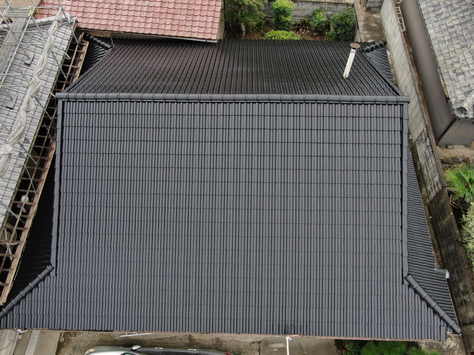 【橋本市】　H様邸<br>『耐久性抜群の外壁カバー工法とブラックの屋根が重厚感溢れる素敵な仕上がりに…✧₊°』6