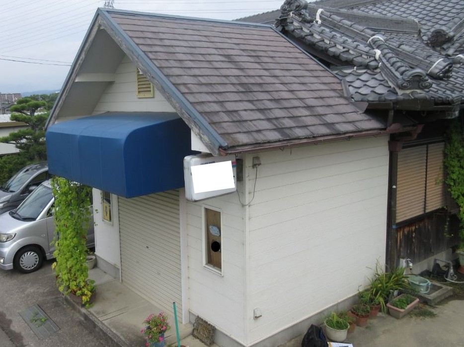 【岩出市】　T様邸<br>『グレージュの外壁にネイビーブルーの屋根がおしゃれな仕上がりに…✧₊°』3