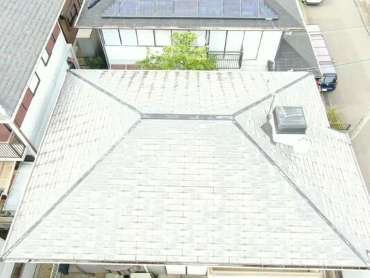 【和歌山市】　K様邸<br>『ブルーのグラデーションで揃えた外壁と屋根がハイセンスで素敵な仕上がりに…✧₊°』3