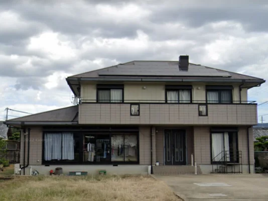 【和歌山市】　S様邸<br>『ベージュの外壁とマリンブルーの屋根がハイセンスで素敵な仕上がりに…✧₊°』ウルトラTOP塗布1