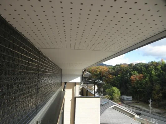 【橋本市】　M様邸<br>『ブラックの屋根にチャコールベージュの外壁が新築のように素敵な仕上がりに…✧₊°』14