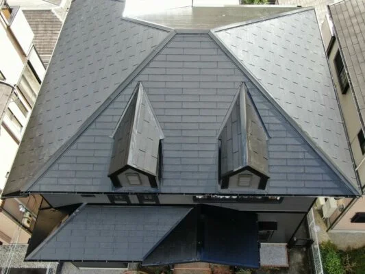 【橋本市】　M様邸<br>『ブラックの屋根にチャコールベージュの外壁が新築のように素敵な仕上がりに…✧₊°』4