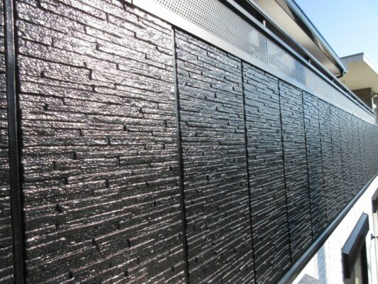 【和歌山市】　M様邸<br>『ホワイトの外壁にブラックのアクセントと屋根がスタイリッシュで素敵な仕上がりに…✧₊°』8