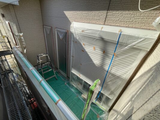 和歌山市密着の外壁塗装・屋根塗装専門店エースペイントの外壁の塗装　養生