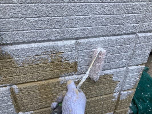 和歌山市密着の外壁塗装・屋根塗装専門店エースペイントの擁壁の下塗り塗装