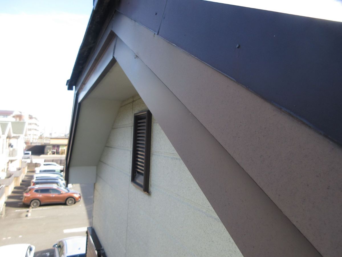 【岩出市】　Y様邸<br>『ダークグレーの屋根が落ち着いた印象の素敵な仕上がりに…✧₊°』インテグラルコート塗布13