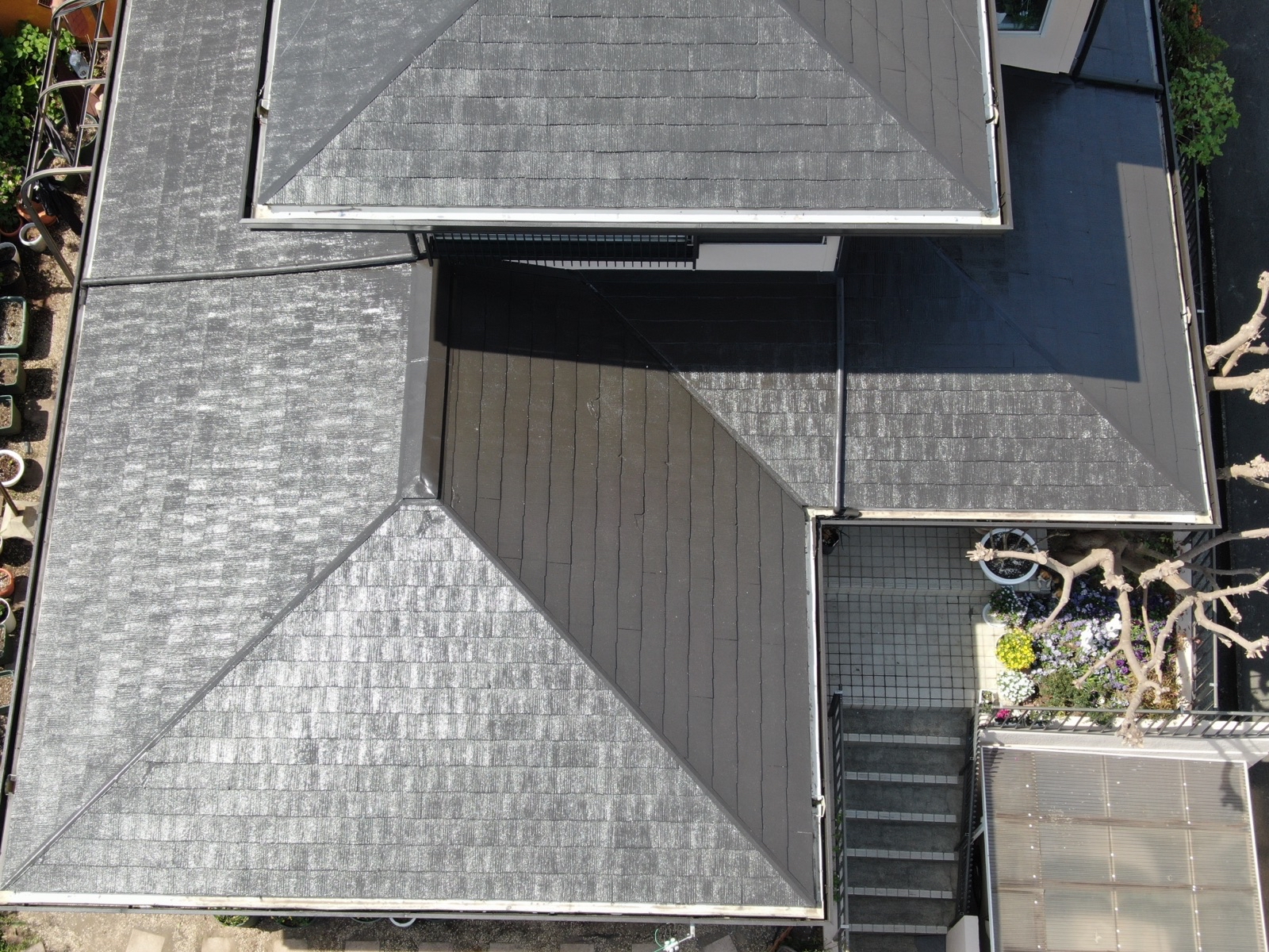 【和歌山市】　I様邸<br>『フォーンブラウンの外壁にダークグレージュの屋根が穏やかな印象の素敵な仕上がりに…✧₊°』インテグラルコート塗布4