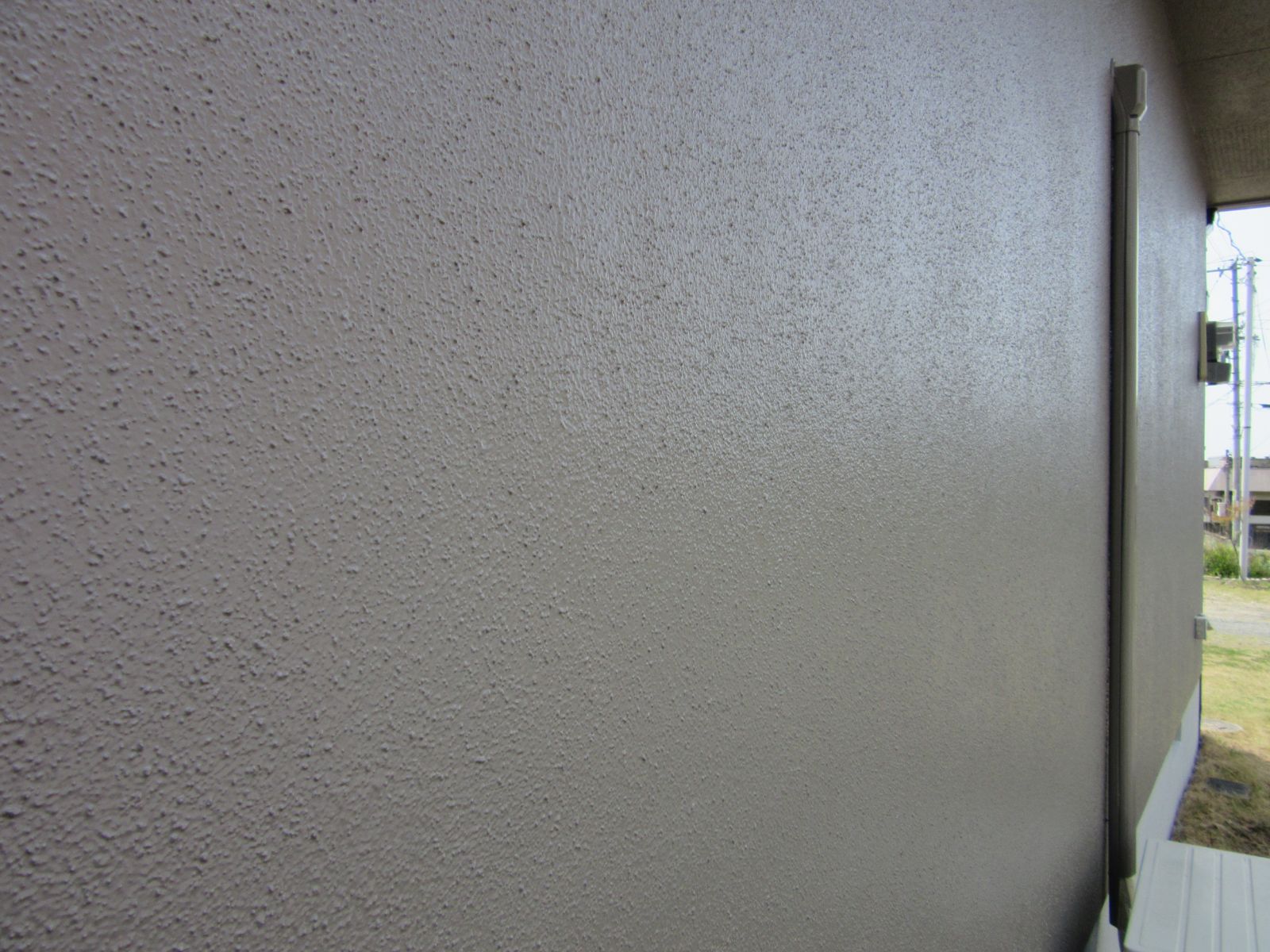 【和歌山市】　H様邸<br>『グレージュの外壁にバーガンディーの屋根が重厚感溢れる素敵な仕上がりに…✧₊°』4