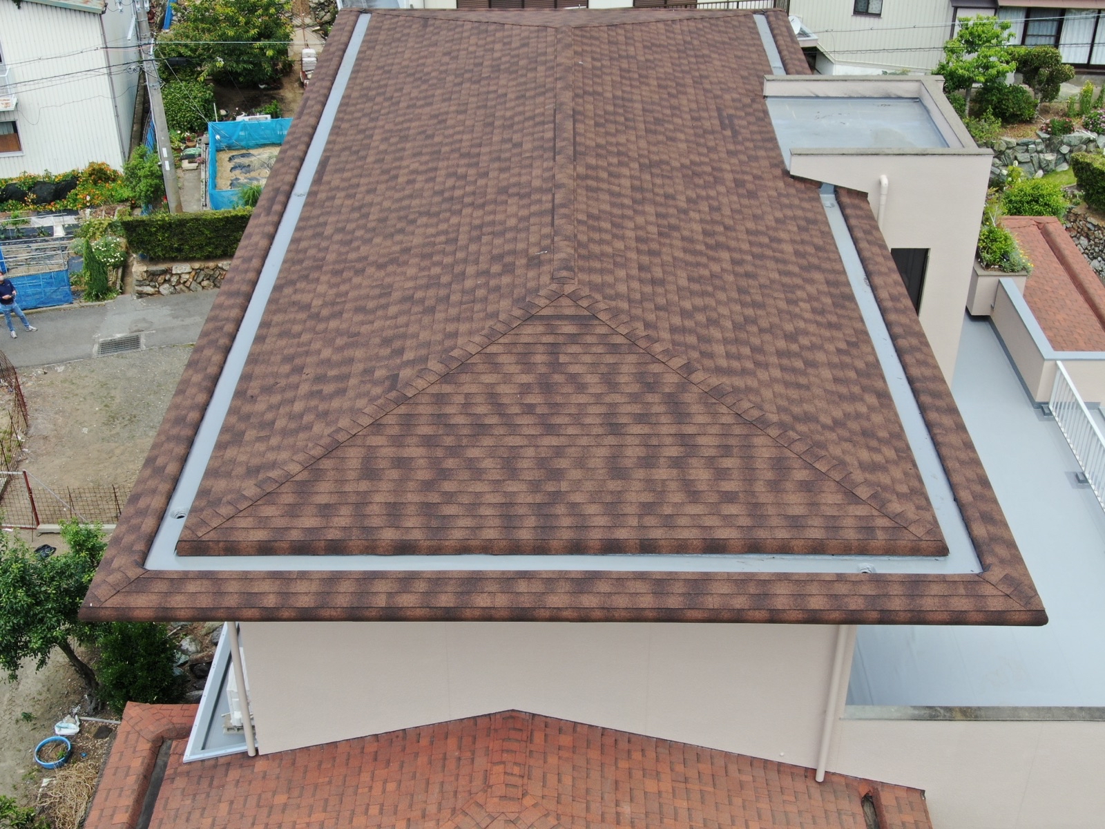 【有田市】　Ｅ様邸<br>『屋根カバー工法で耐久性バッチリ！落ち着いた印象の屋根が素敵な仕上がりに…✧₊°』8