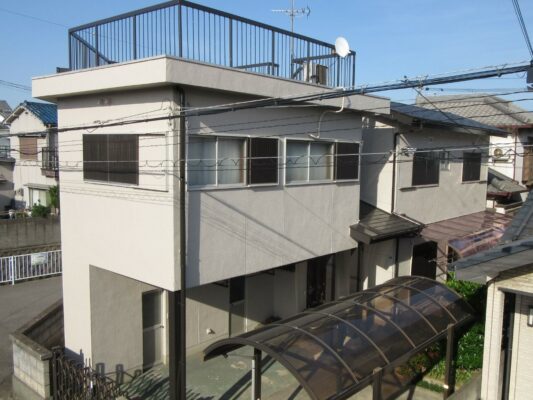 【和歌山市】U様邸<br>『サンドグレージュの外壁にダークグレージュの屋根が穏やかな印象の素敵な仕上がりに…✧₊°』
