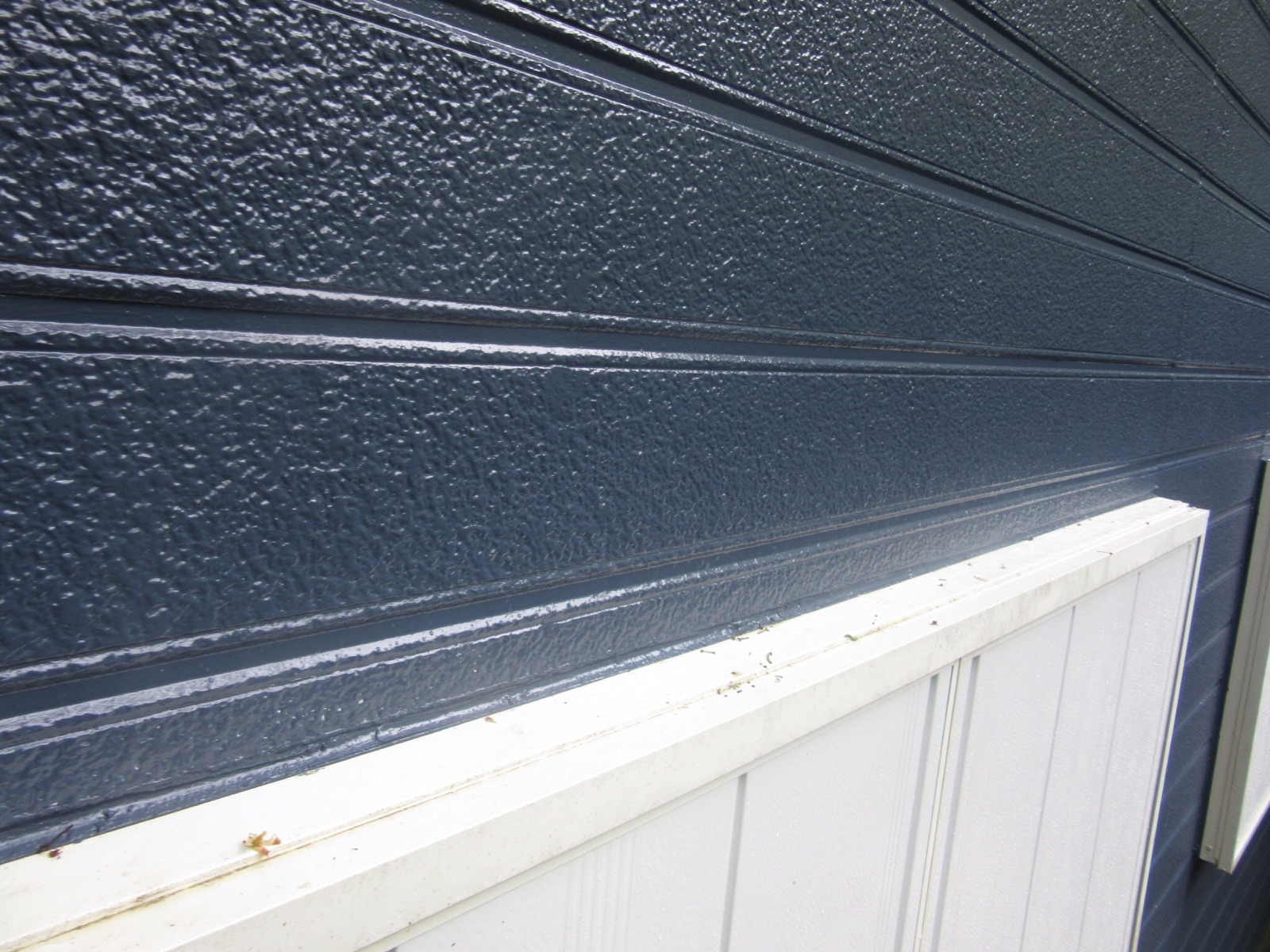【日高郡】　M様邸<br>『インディゴブルーの外壁にスモーキーブルーの屋根が重厚感溢れる印象の素敵な仕上がりに…✧₊°』インテグラルコート塗布16