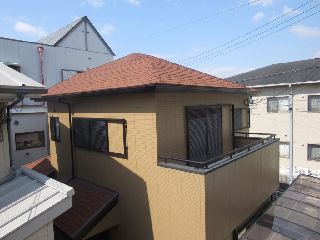 【和歌山市】　F様邸<br>『テラコッタブラウンの屋根カバー工法とキャラメルベージュの外壁が明るい印象の素敵な仕上がりに…✧₊°』2