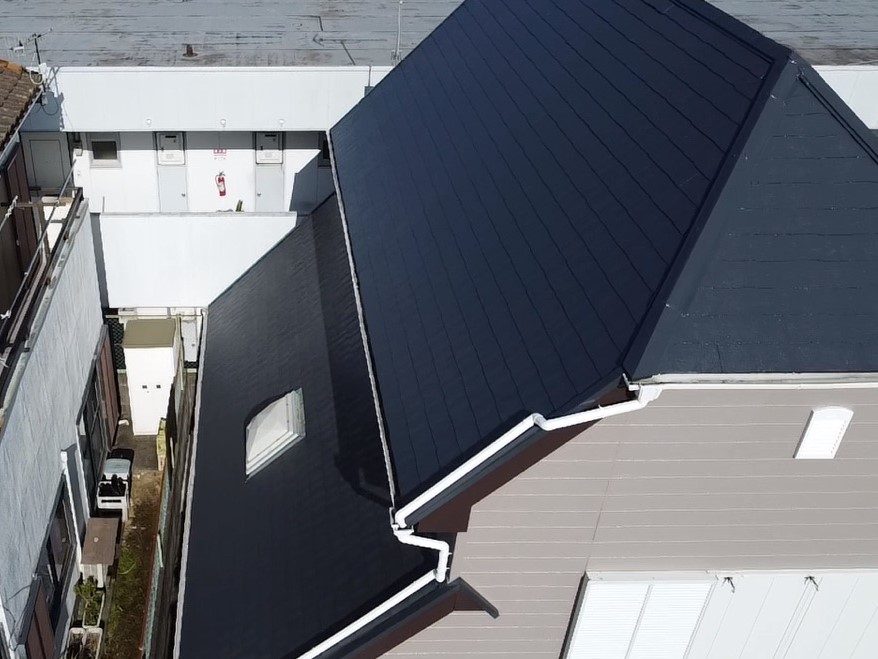 【和歌山市】　I様邸<br>『グレージュの外壁にダークグレーの屋根で落ち着きのある素敵な印象に…°˖✧』4