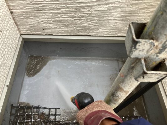 和歌山市密着型外壁塗装・屋根塗装　エースペイント　■【和歌山市】　H様邸　屋根塗装・外壁塗装・付帯部塗装・コーキング工事　ベランダ　高圧洗浄
