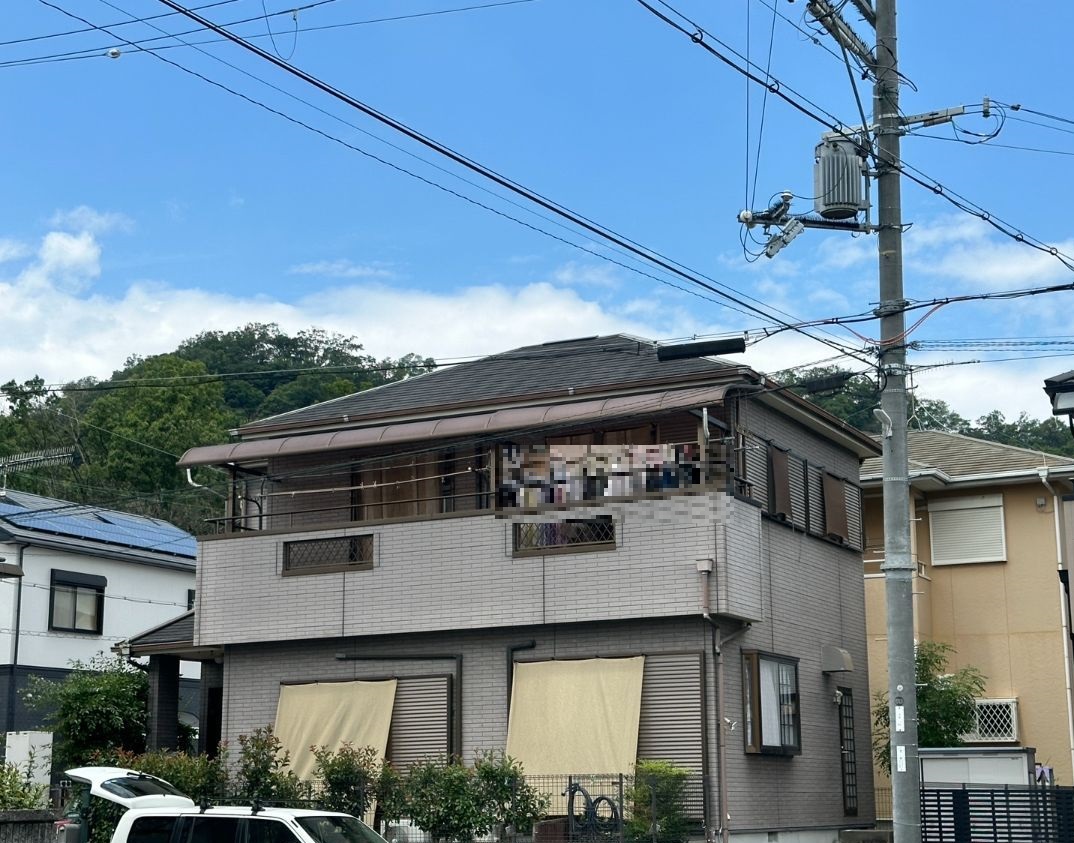 【和歌山市】　K様邸<br>『ニンバスの外壁とダークチョコレートダークグレーの屋根で品のある立派で素敵な仕上がりに…✧₊°』1