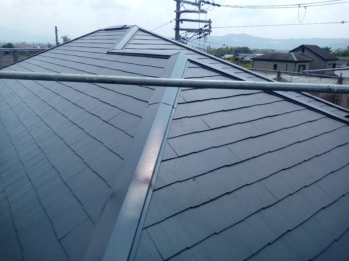 【和歌山市】　K様邸<br>『ニンバスの外壁とダークチョコレートダークグレーの屋根で品のある立派で素敵な仕上がりに…✧₊°』4