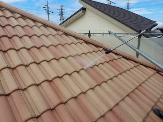 和歌山市密着の外壁塗装・屋根塗装専門店エースペイントの外壁の塗装　屋根　高圧洗浄
