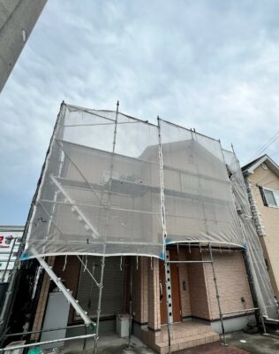 和歌山市地域密着の外壁塗装屋根塗装専門店エースペイント　■【和歌山市】　M様邸　外壁塗装・屋根塗装・付帯部塗装・コーキング工事・ひび割れ補修・反り補修　足場組立