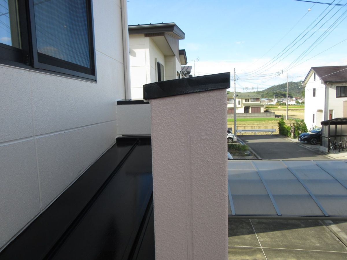 【和歌山市】　T様邸<br>『エクルグレージュの外壁にローズピンクのアクセントをつけブラックの屋根で可愛らしく、メリハリもある素敵な仕上がりに…✧₊°』14