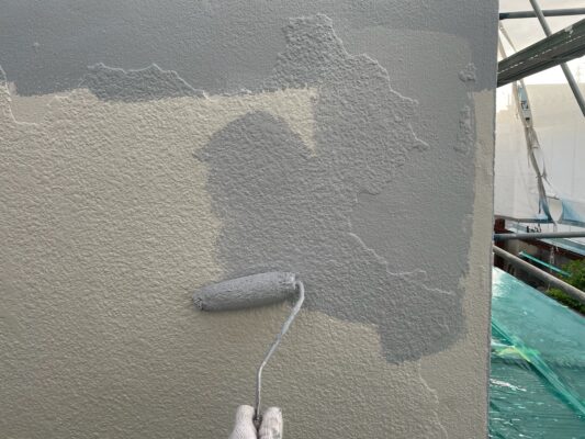 和歌山市地域密着の外壁塗装屋根塗装専門店エースペイント　■【和歌山市】　A様邸　外壁塗装・コーキング工事　外壁　上塗り