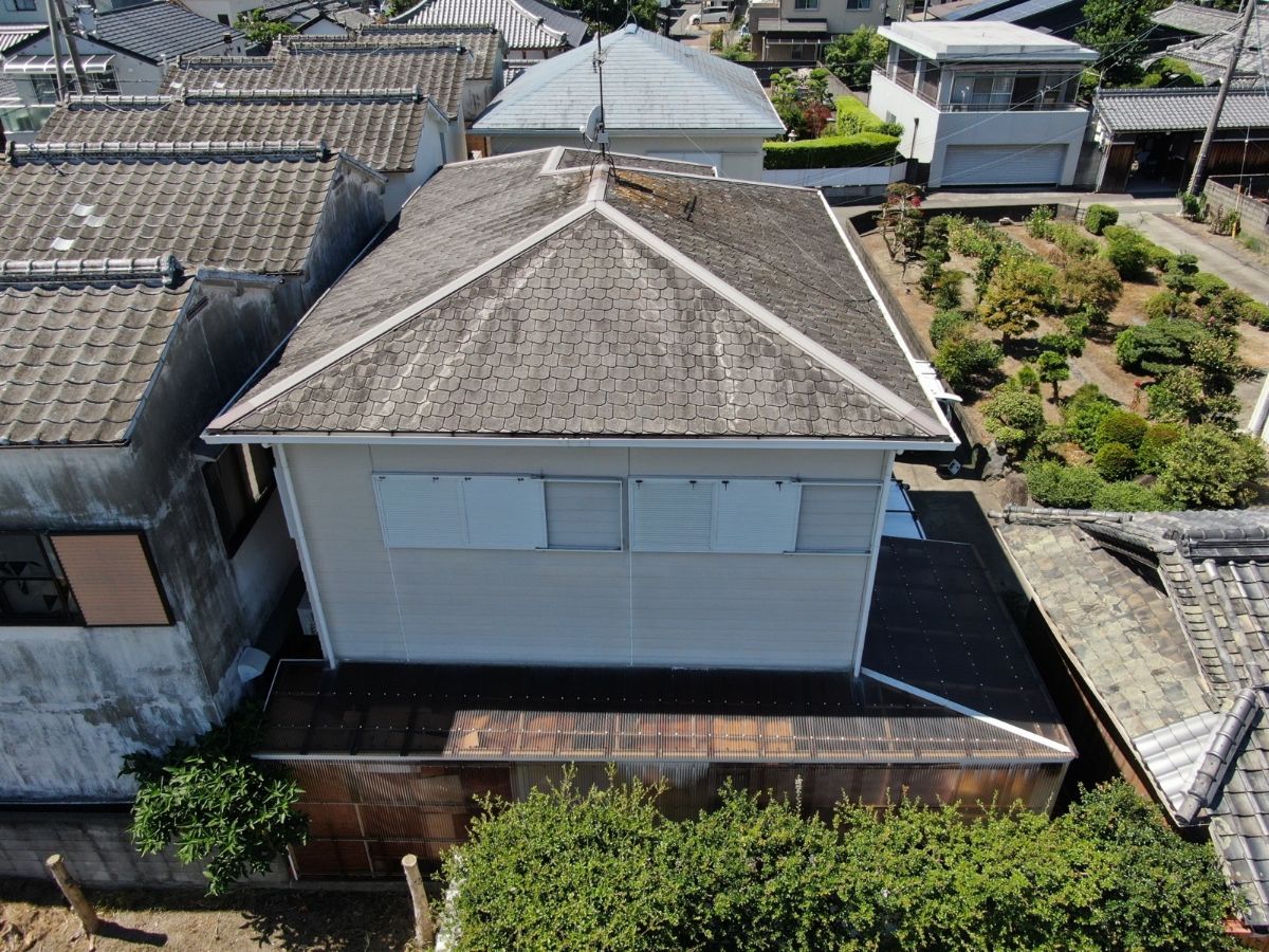 【和歌山市】　S様邸<br>『エクルグレージュの外壁にブラックの屋根でカジュアルで素敵な仕上がりに…✧₊°』3