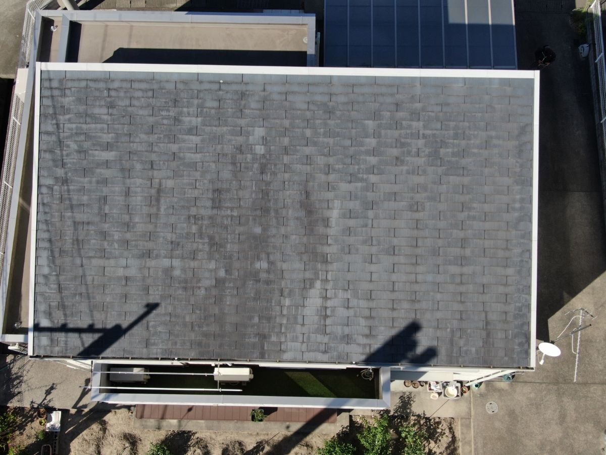 【和歌山市】　A様邸<br>『レグフォーングレージュの外壁にダークグレージュのアクセント、屋根をエコディープグレーで新築の様なモダンで素敵な仕上がりに…✧₊°』3