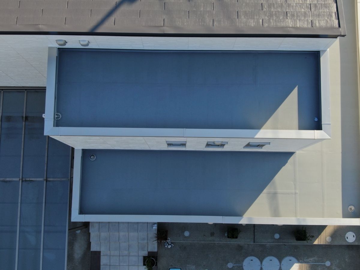【和歌山市】　A様邸<br>『レグフォーングレージュの外壁にダークグレージュのアクセント、屋根をエコディープグレーで新築の様なモダンで素敵な仕上がりに…✧₊°』8