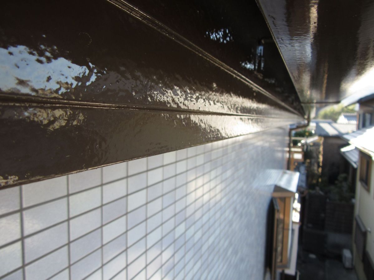 【橋本市】　O様邸<br>『サンドグレージュの外壁にタイル部はクリヤ塗装をしシックで素敵な仕上がりに…✧₊°』10