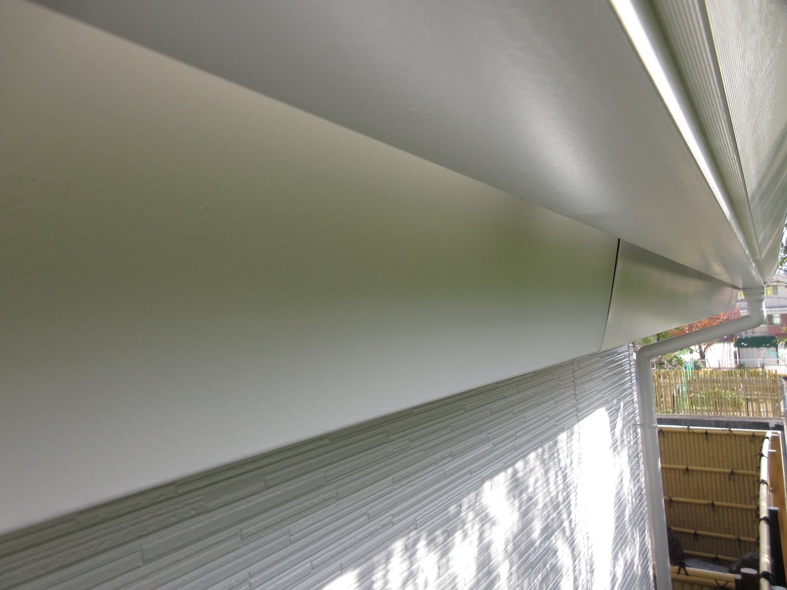【和歌山市】　T様邸<br>『ダークグレージュの外壁にパールホワイトのアクセントで新築の様な素敵な仕上がりに…✧₊°』12