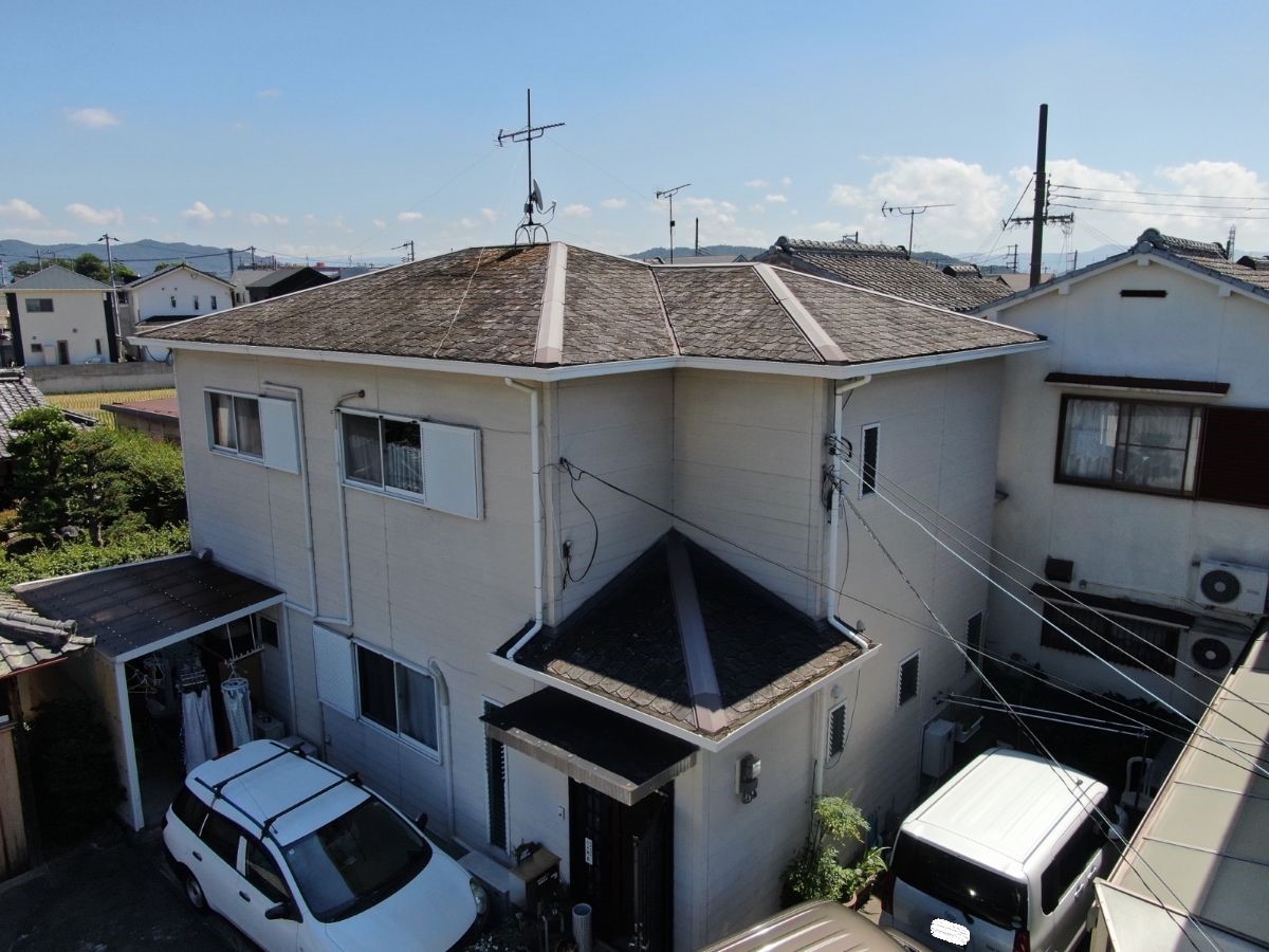 【和歌山市】　S様邸<br>『エクルグレージュの外壁にブラックの屋根でカジュアルで素敵な仕上がりに…✧₊°』1