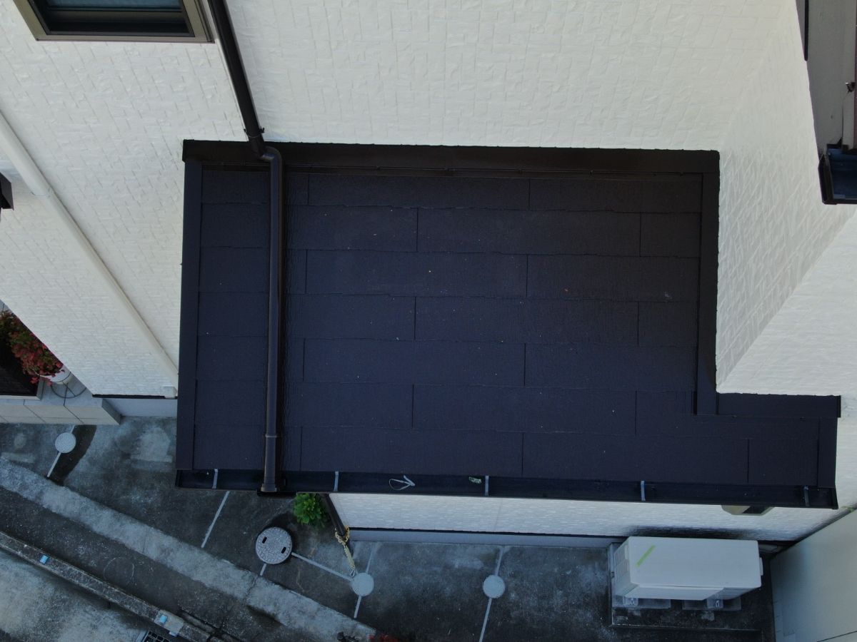 【和歌山市】　T様邸<br>『レグフォーングレージュの外壁にダークブラウンのアクセント、屋根もダークブラウンでスタイリッシュで素敵な仕上がりに…✧₊°』10