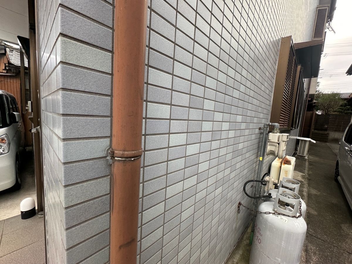 【橋本市】　O様邸<br>『サンドグレージュの外壁にタイル部はクリヤ塗装をしシックで素敵な仕上がりに…✧₊°』13