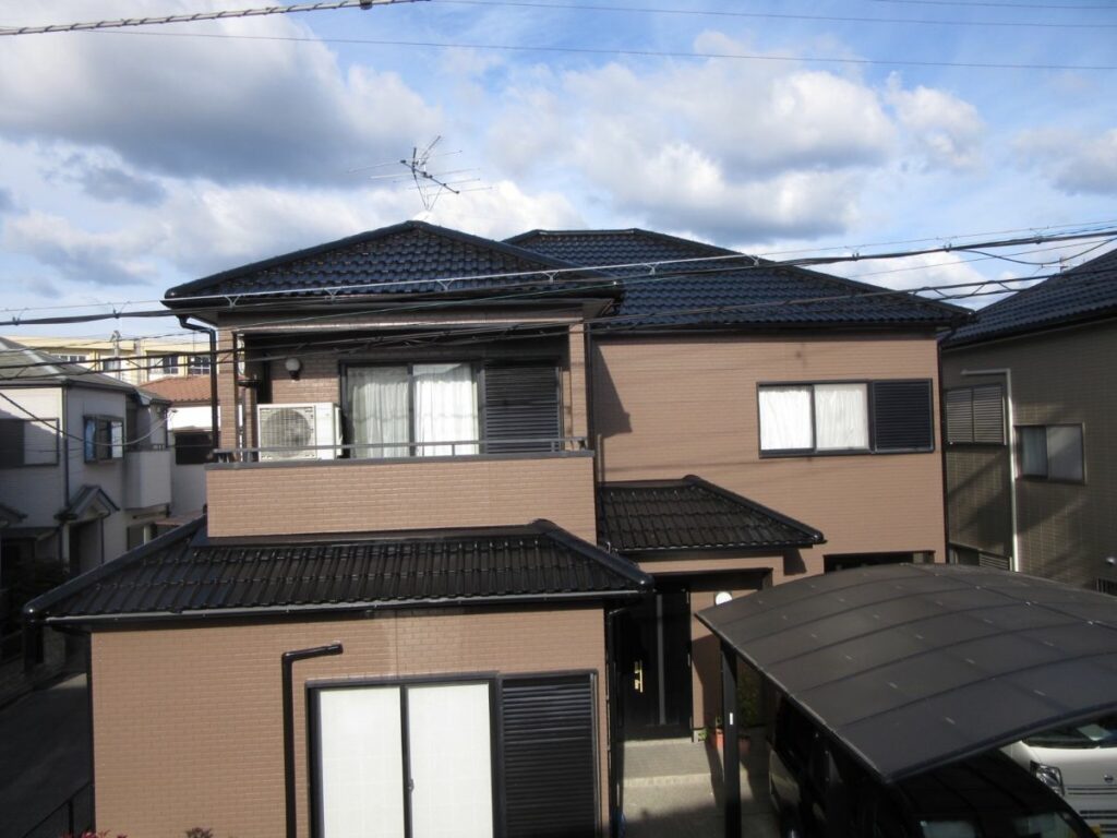 【和歌山市】　T様邸<br>『ブラウンの外壁にブラックの屋根が映える、カジュアルでありながら上品な仕上がりに…”🏡💕』2
