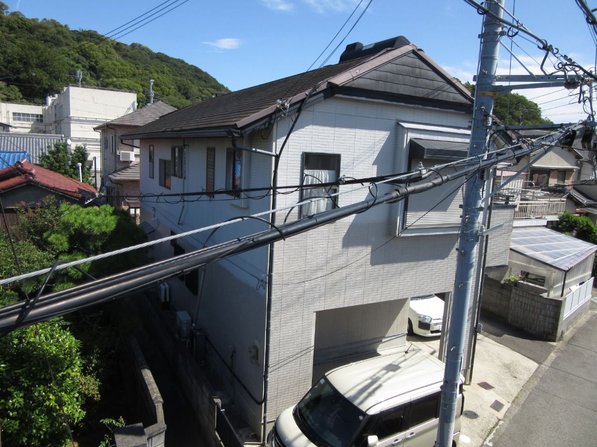 【和歌山市】　U様邸<br>『トープグレーの外壁にカーボングレーの屋根でレトロモダンな仕上がりに…✧₊°』5