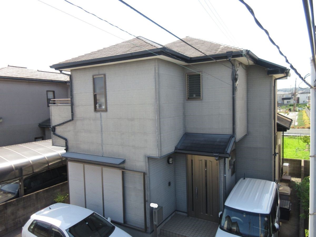 【和歌山市】　H様邸<br>『サンドグレージュの外壁にブラックの屋根がシックで洗練された印象の仕上がりに…✧₊°』1
