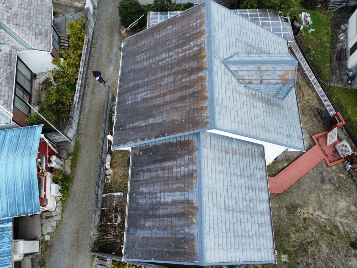 【和歌山市】　N様邸<br>『パールホワイトのワントーン仕上げの外壁とダークグレーの屋根で、シンプルながら清潔感溢れる仕上がりに…✧₊°』5