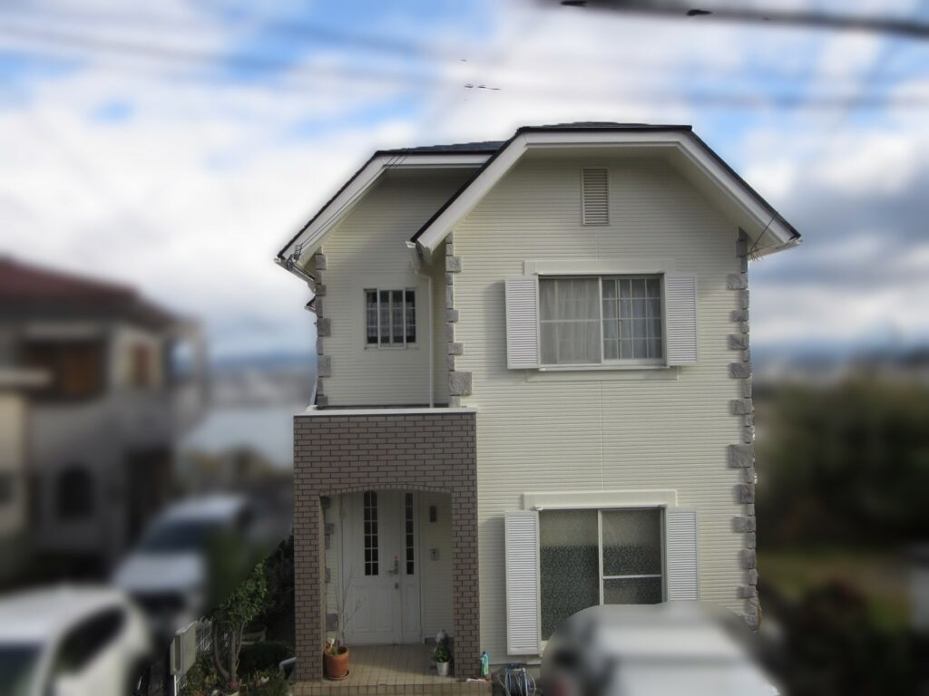 【和歌山市】　O様邸<br>『パステルイエローのワントーン仕上げですっきりとした仕上がりに、ブラックの屋根で都会的な印象を添えて…✧₊°』2