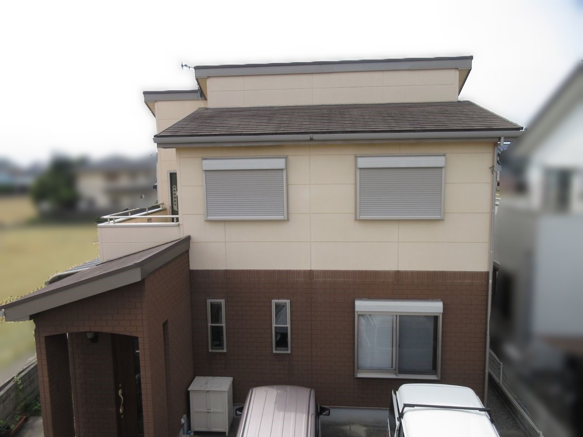 【和歌山市】　T様邸<br>『外壁はシャモアベージュとチョコレートブラウンの2色仕上げ、屋根はチャコールグレージュで温かみのある仕上がりに…✧₊°』1