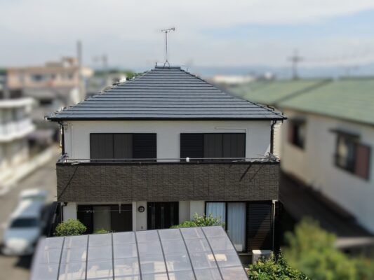 【和歌山市】S様邸<br>『アクセント部のみツートーンで彩られた外壁で、上品でモダンな仕上がりの素敵なお家に…✧₊°』