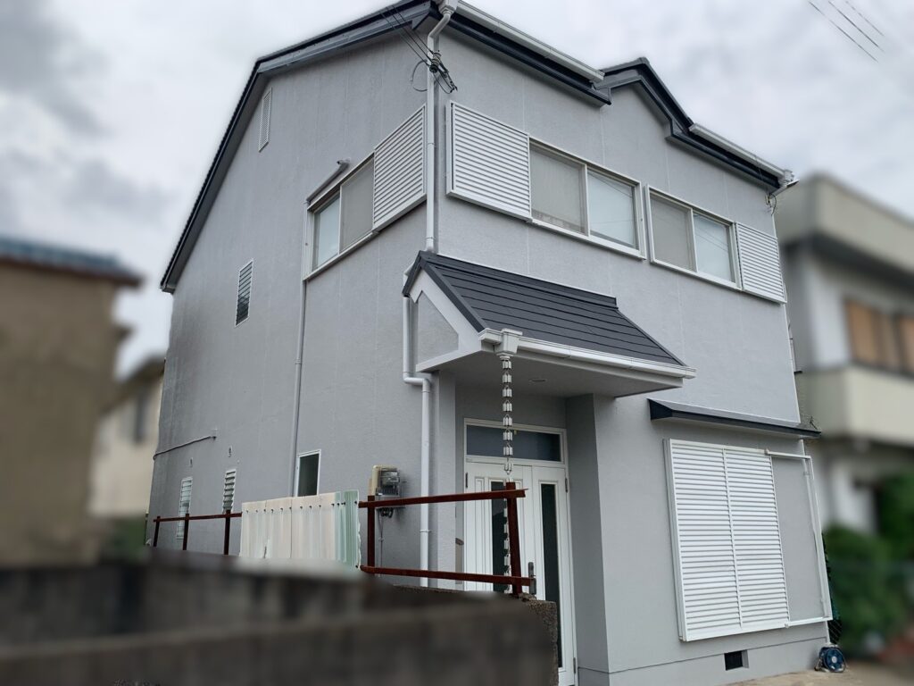 【和歌山市】T様邸<br>『スカイグレーのワントーン仕上げの外壁で、光沢感溢れるモダンな仕上がりに…✧₊°』2