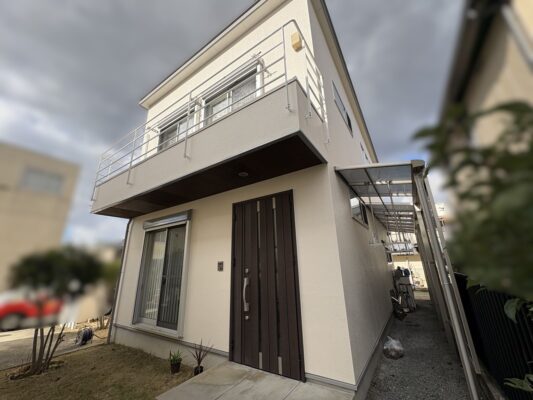 【和歌山市】T様邸<br>『当店でも人気色となっている明るめのグレージュで、光沢感があり温かみ溢れる仕上がりに…✧₊°』