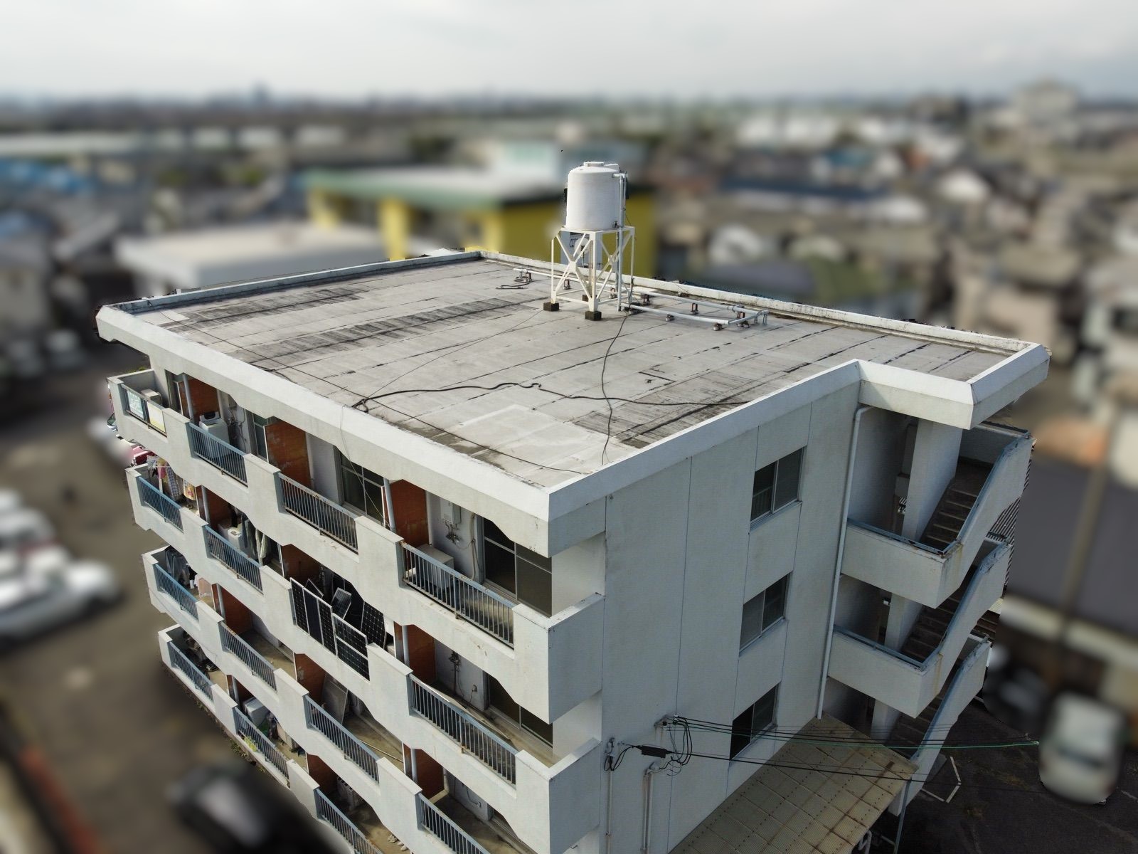 【和歌山市】I様所有マンション<br>『本宅と同じピュアホワイト系の塗料を使用することで、光り輝く素敵な仕上がりに…✧₊°』3